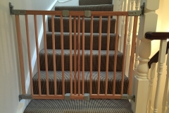 Fitting of BabyDan extendable wooden stair gate